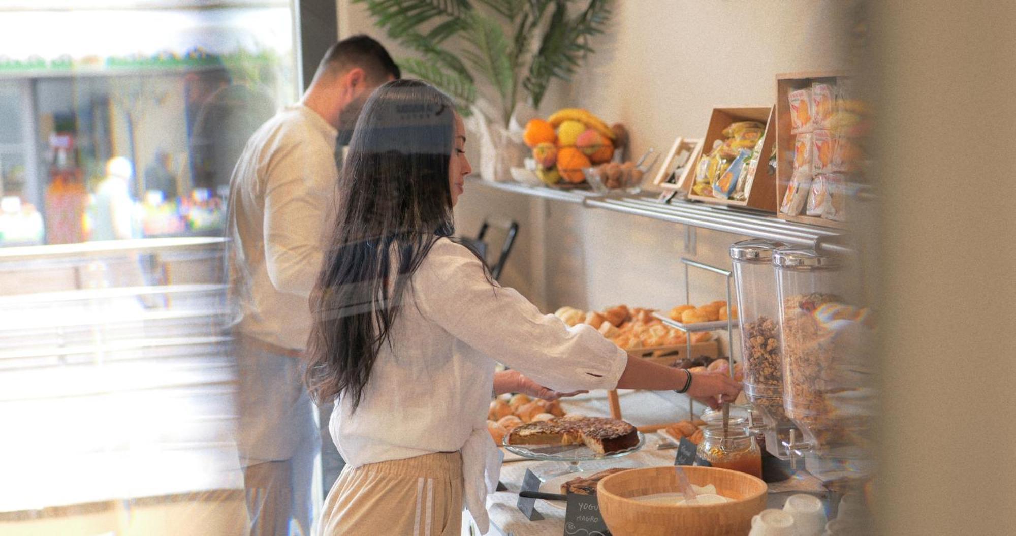 פינאלה ליגורה Hotel La Bussola מראה חיצוני תמונה