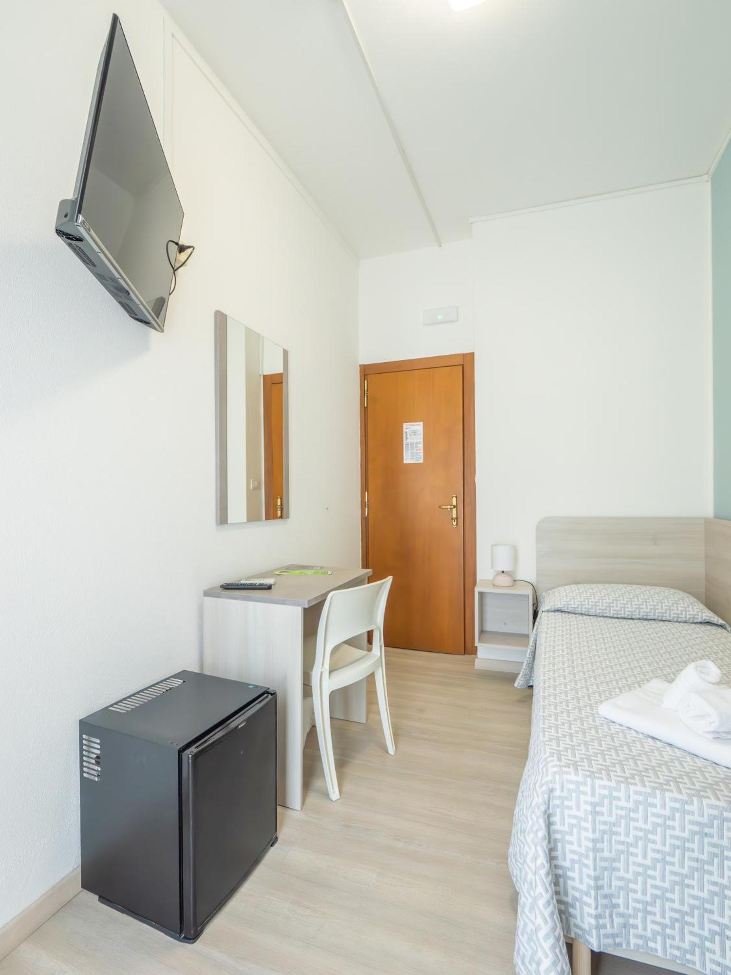 פינאלה ליגורה Hotel La Bussola מראה חיצוני תמונה